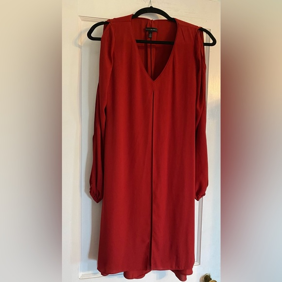 White House Black Market Split-Front, Long Sleeve Red S
Dress; Size: 0

O-4 - Picture 5 of 11